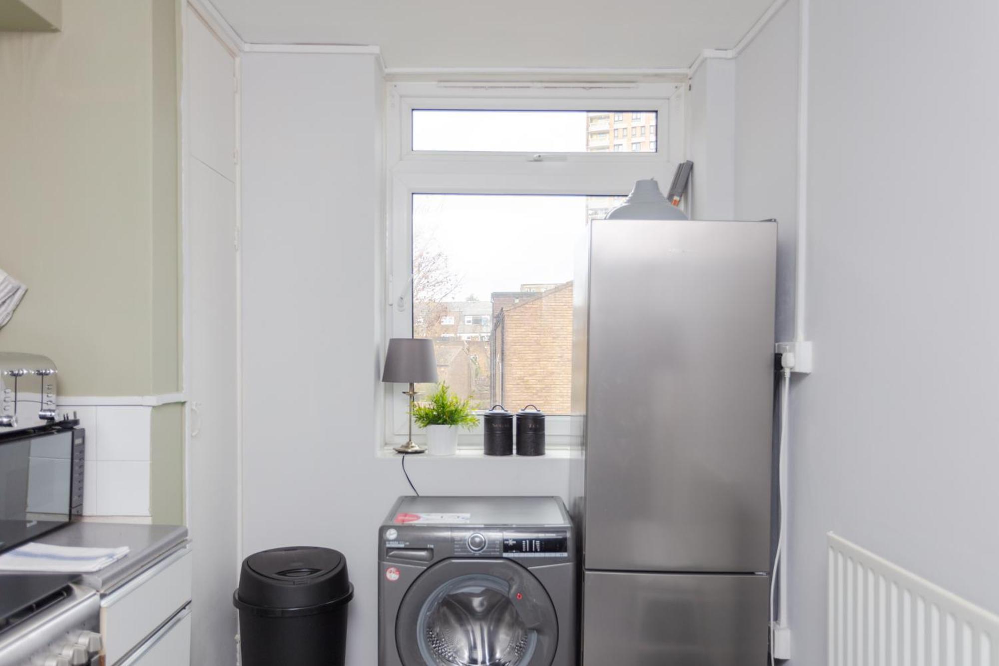 Spacious 3 Bedroom Flat In The Heart Of Shoreditch Лондон Екстериор снимка