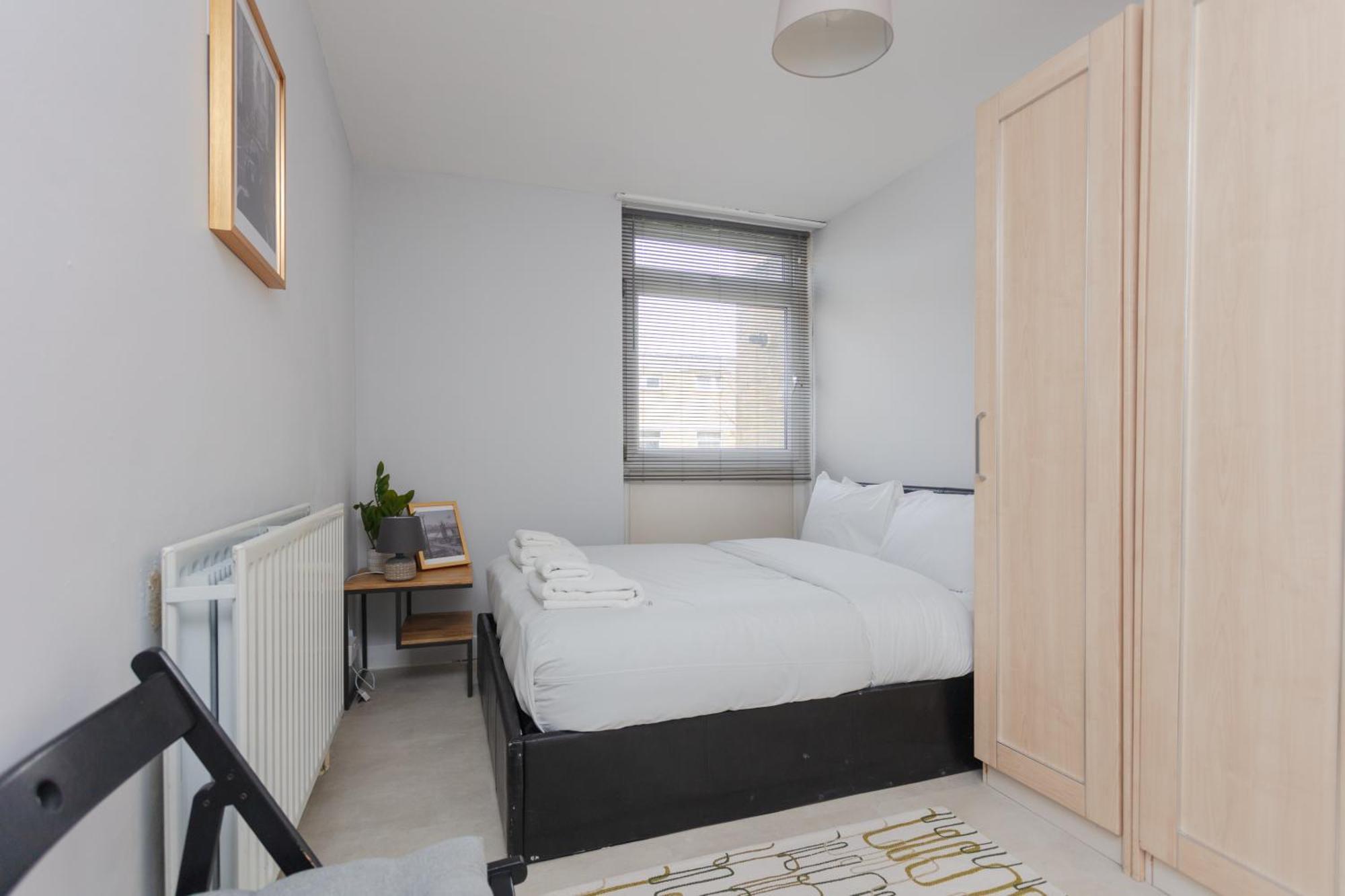 Spacious 3 Bedroom Flat In The Heart Of Shoreditch Лондон Екстериор снимка