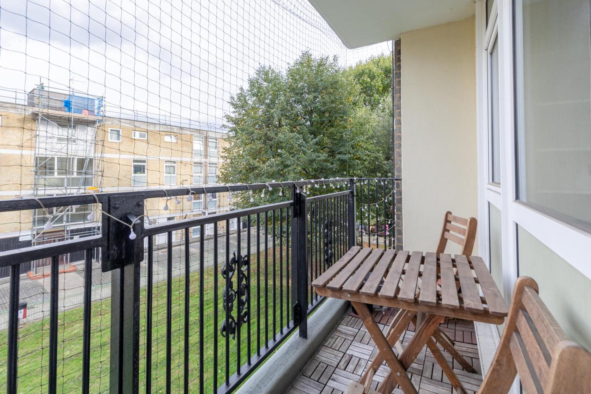 Spacious 3 Bedroom Flat In The Heart Of Shoreditch Лондон Екстериор снимка