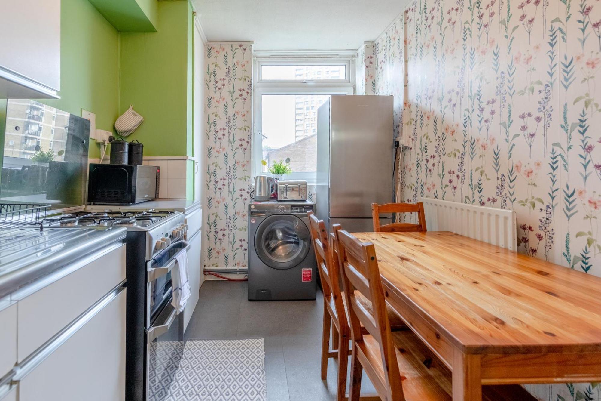 Spacious 3 Bedroom Flat In The Heart Of Shoreditch Лондон Екстериор снимка