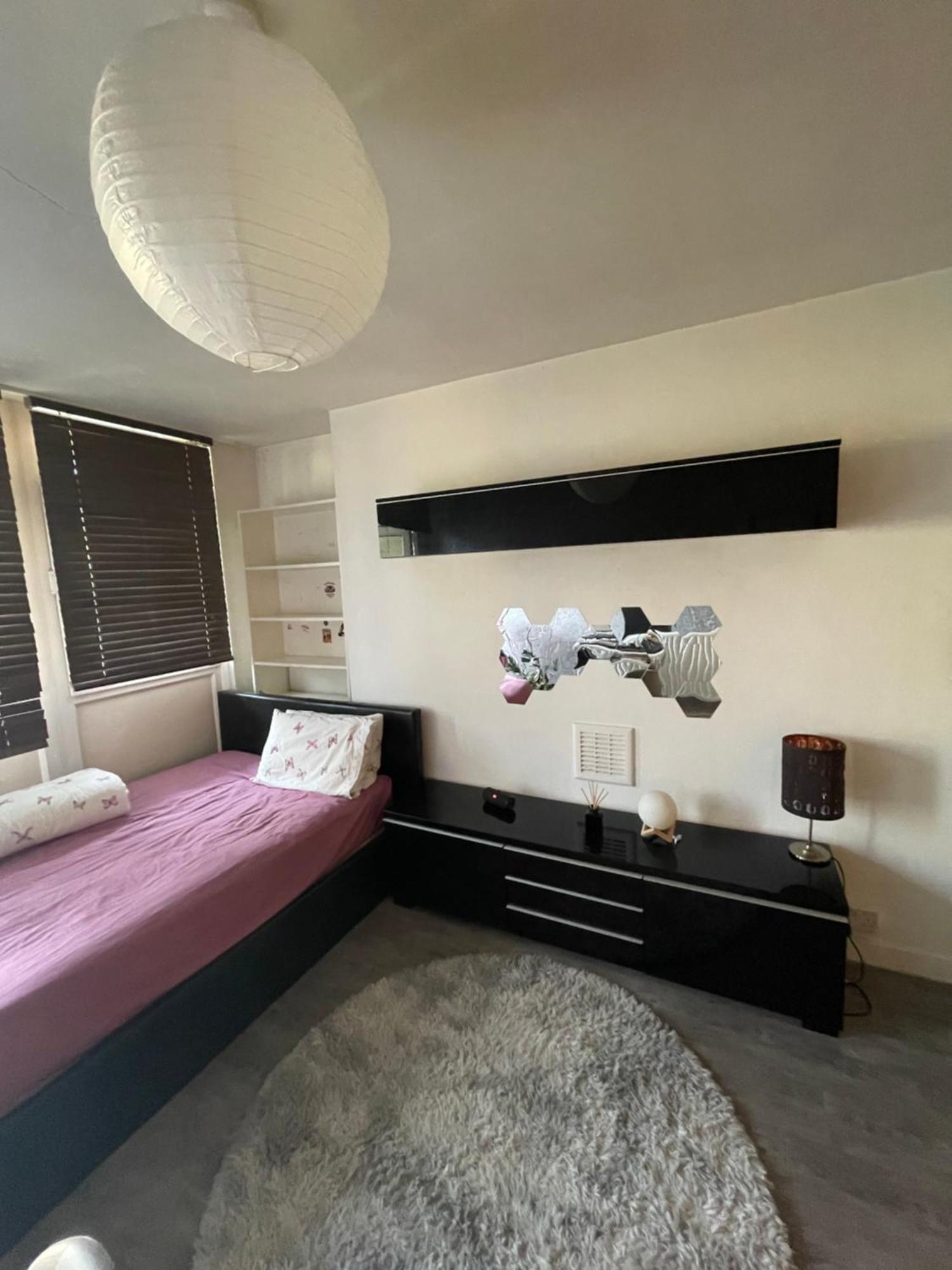 Spacious 3 Bedroom Flat In The Heart Of Shoreditch Лондон Екстериор снимка